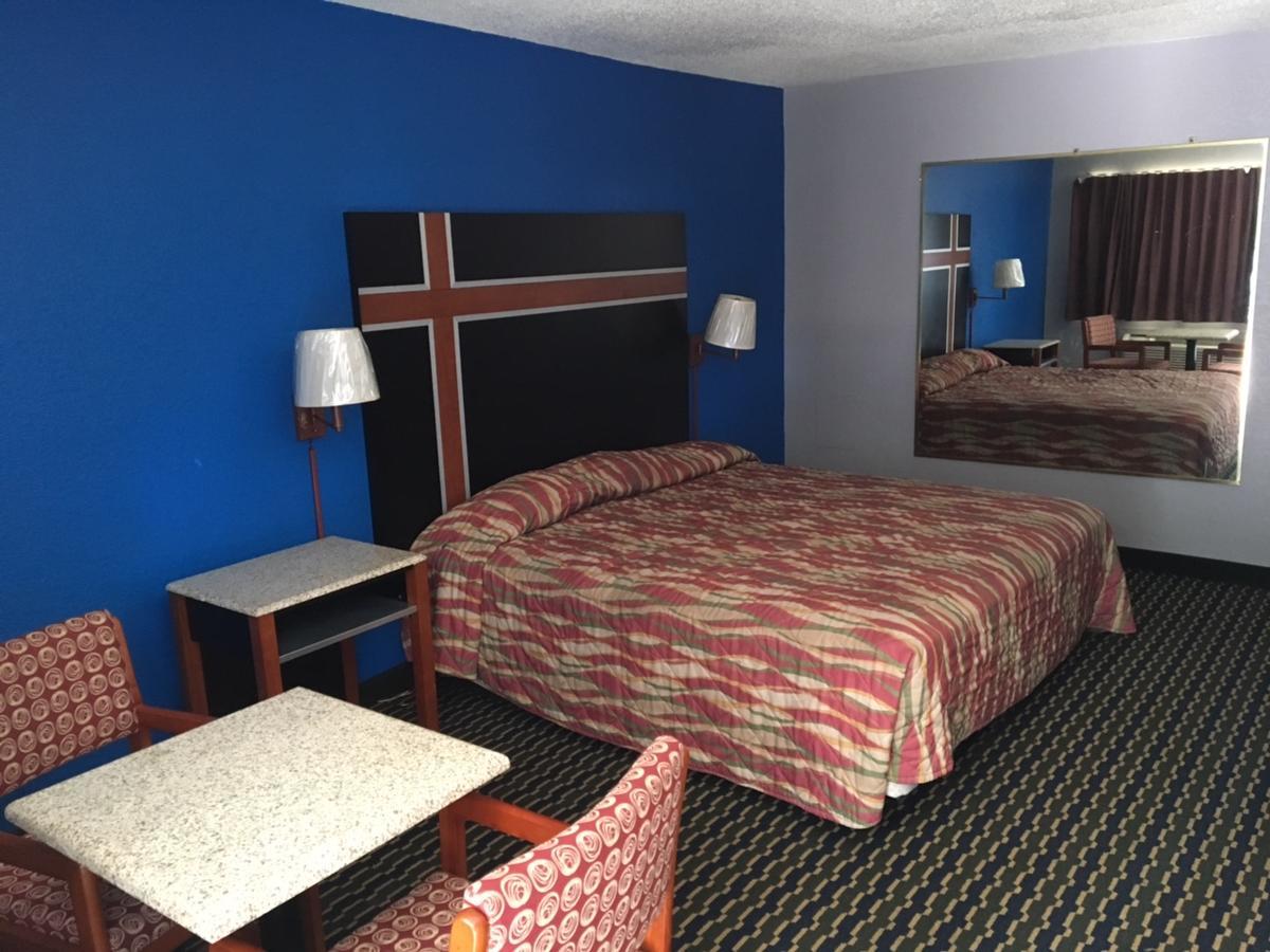 Fulton Inn Lodge West Bagian luar foto